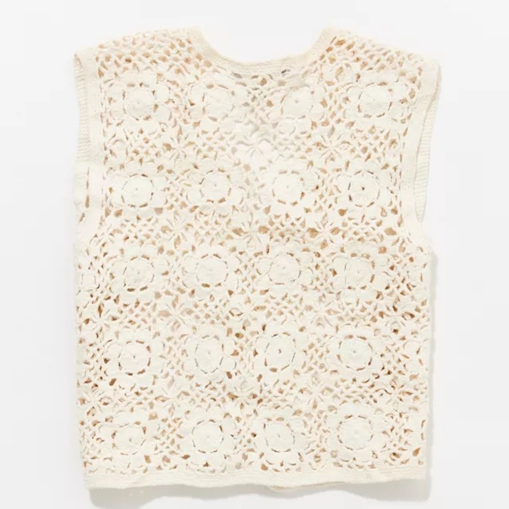 Solitaire Women's Cream Crochet Crop Top